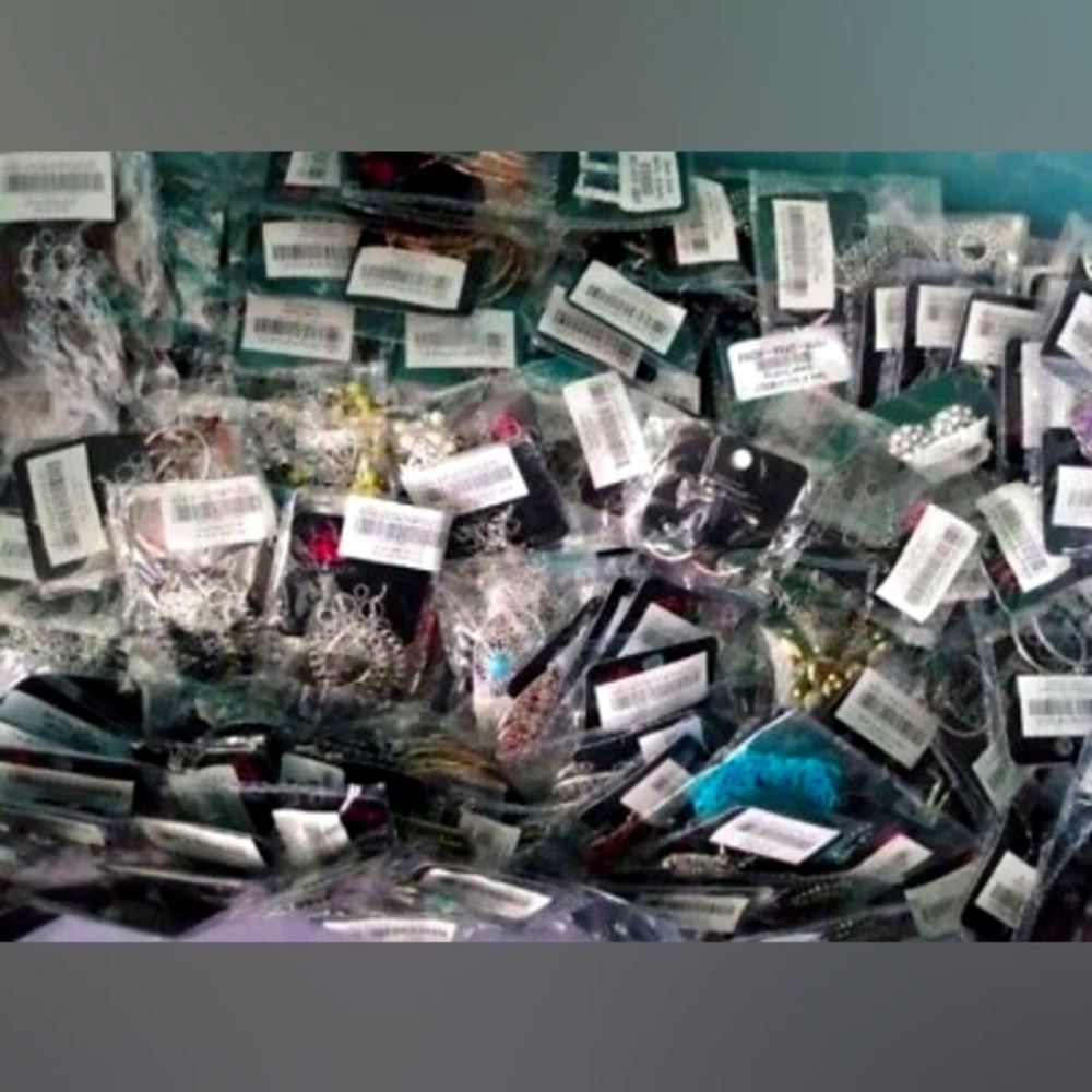 100pc Jewelry Lot